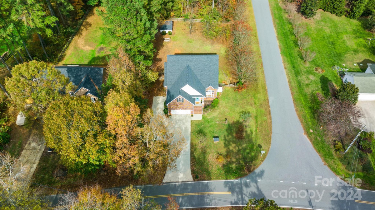 7189 Windy Pine Cir Denver, NC 28037