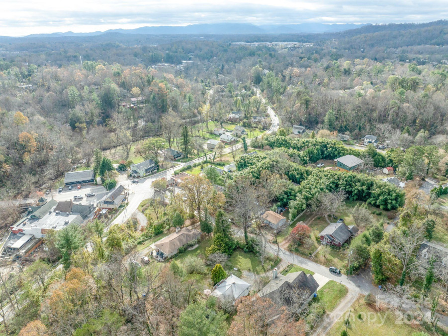 15 Miller Rd Asheville, NC 28805