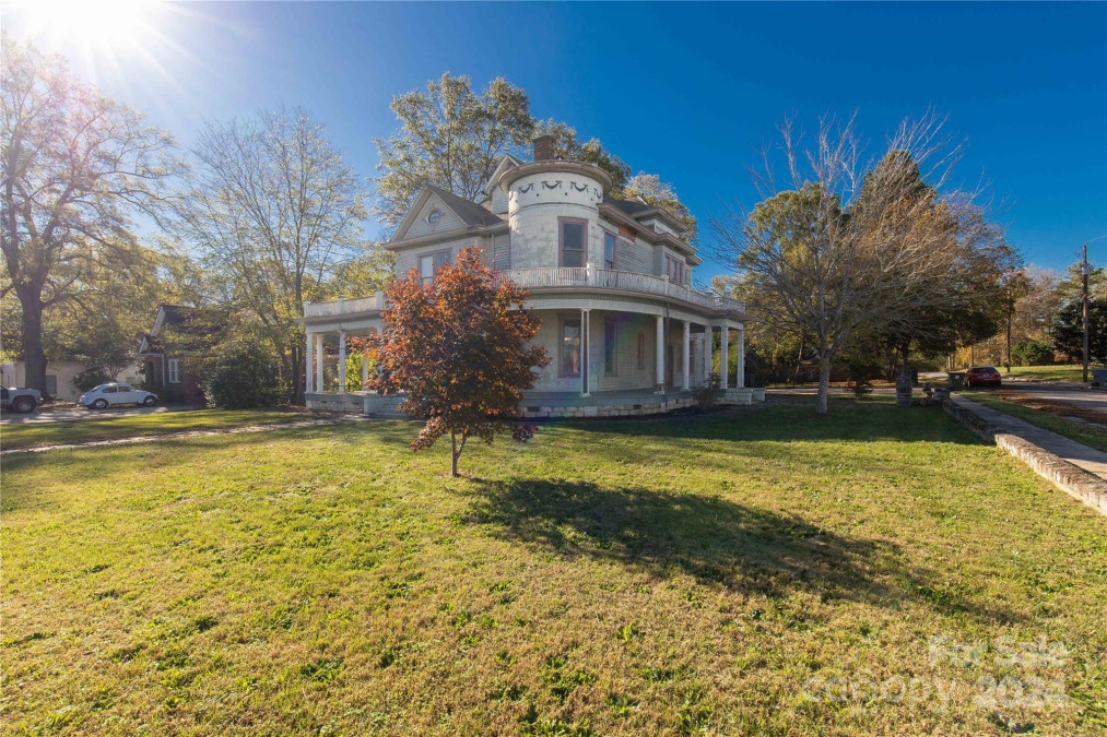 307 Kings Mountain St Clover, SC 29710