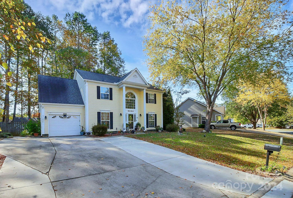 1846 Colin Creek Ln Charlotte, NC 28214