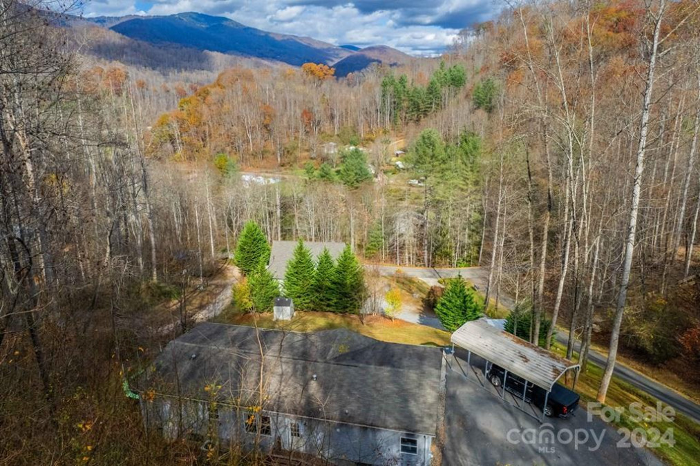 572 Dark Ridge Rd Sylva, NC 28779