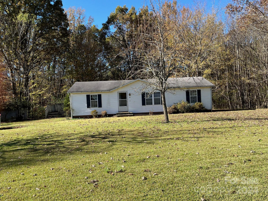 299 Stikeleather Rd Hiddenite, NC 28636