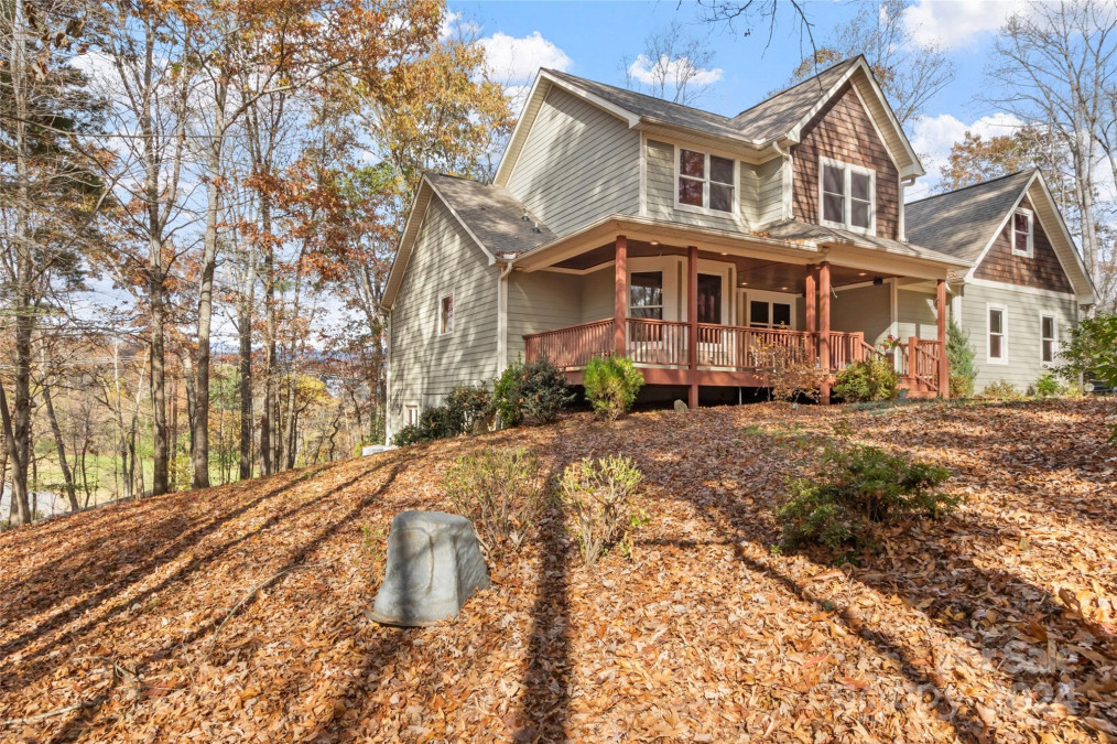 11 Maple Cove Dr Swannanoa, NC 28778