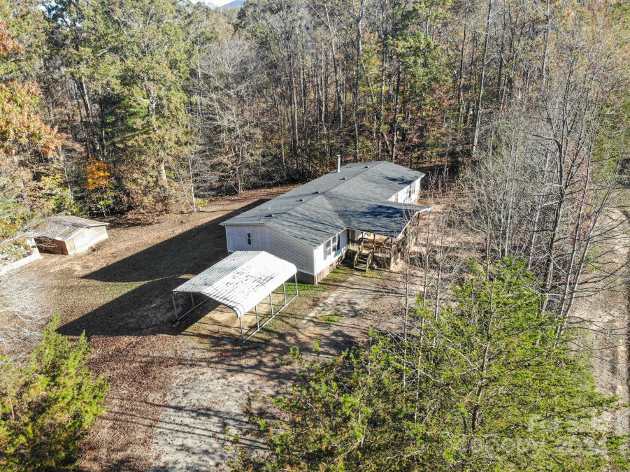 5107 Scott Rd Morganton, NC 28655