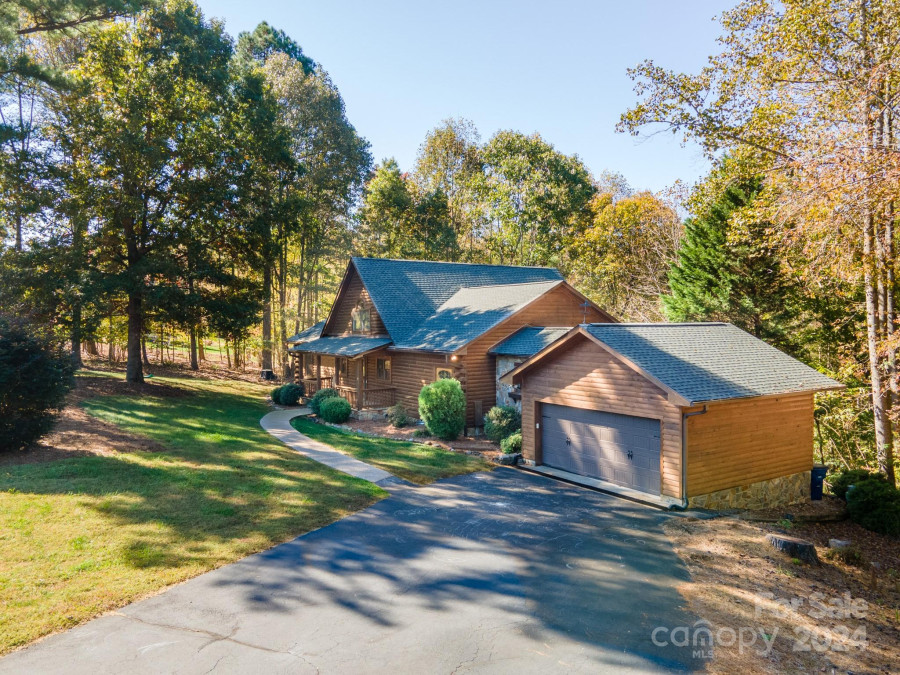 4978 Harbor View Dr Granite Falls, NC 28630