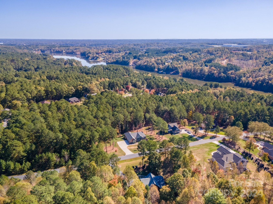 4978 Harbor View Dr Granite Falls, NC 28630