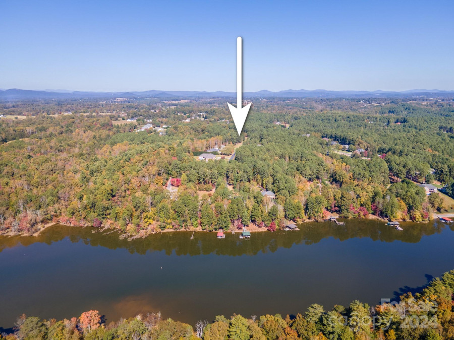 4978 Harbor View Dr Granite Falls, NC 28630