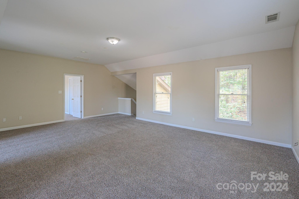 1208 Gum Tree Ln Charlotte, NC 28214