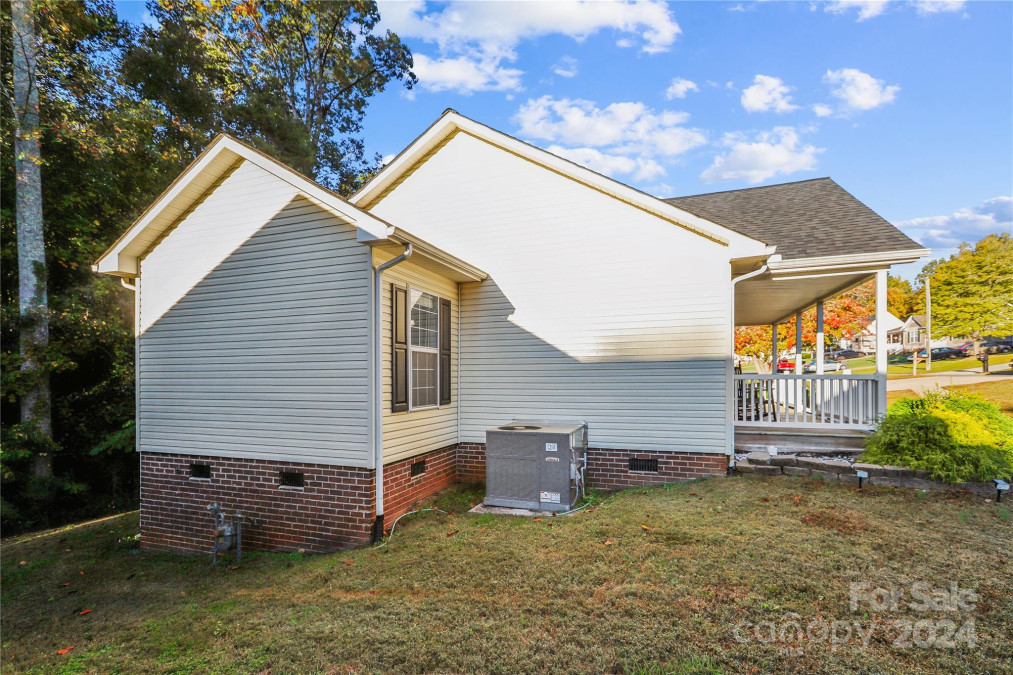 406 Chinaberry Dr China Grove, NC 28203