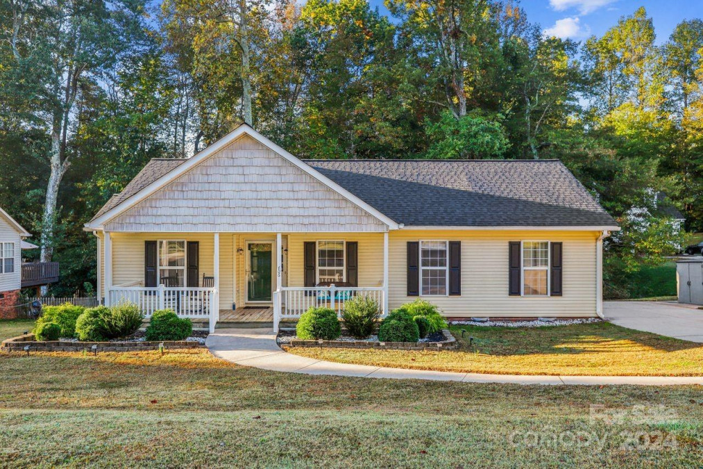 406 Chinaberry Dr China Grove, NC 28203