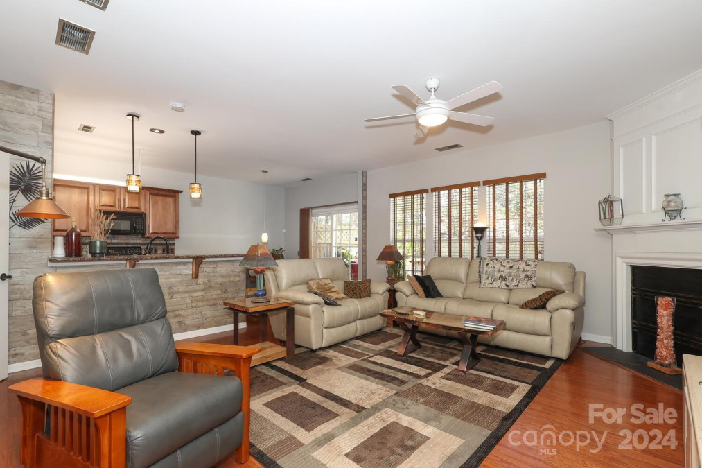 10244 Blakeney Preserve Dr Charlotte, NC 28277