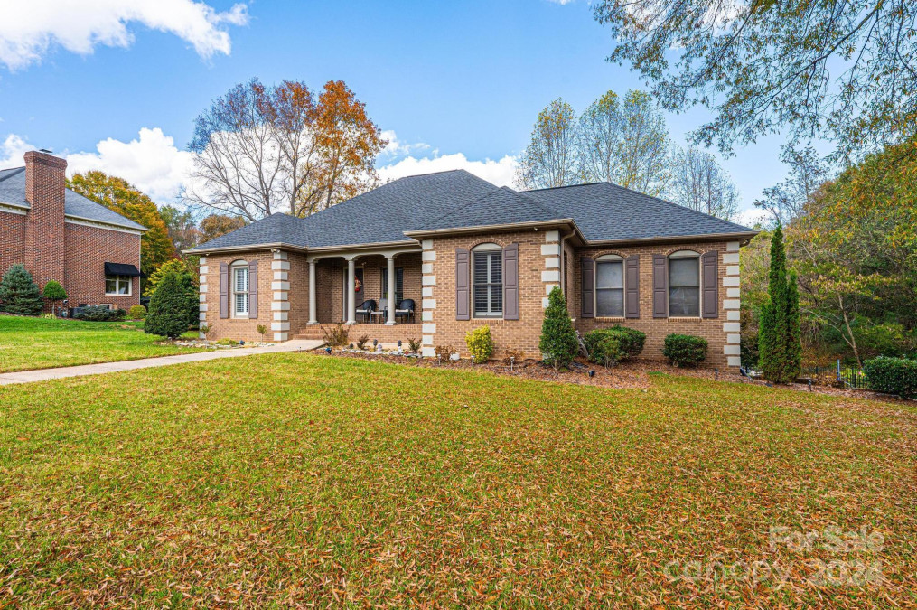 249 35th Ave Hickory, NC 28601