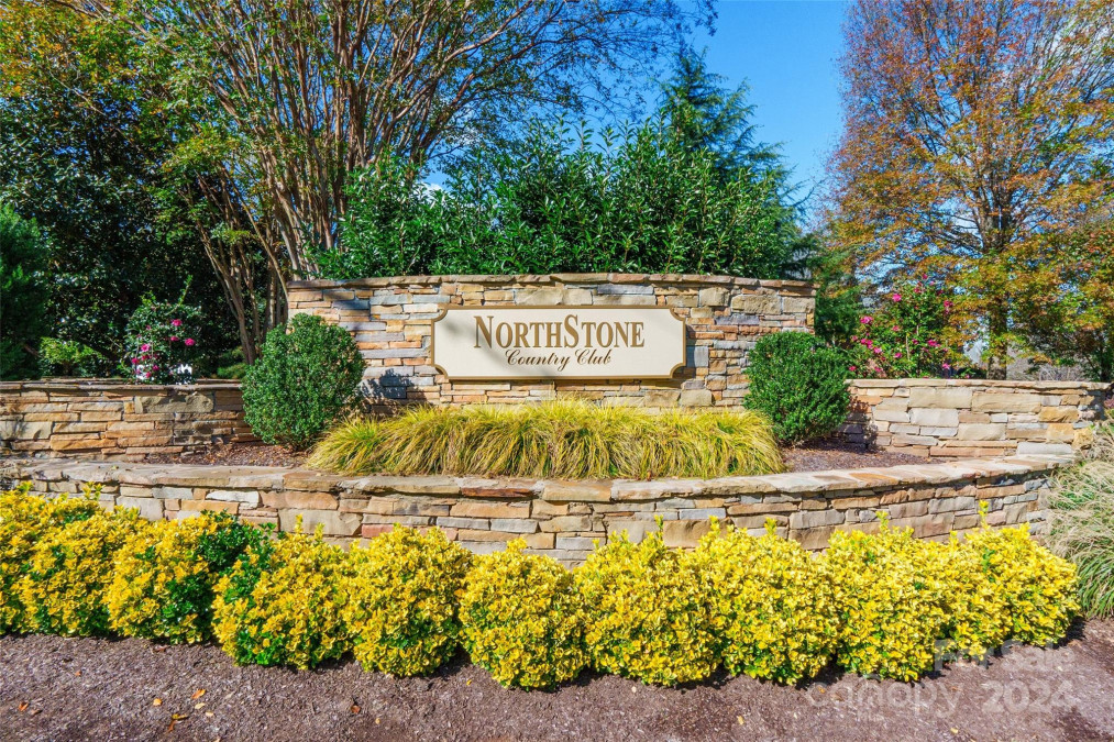 12609 Kemerton Ln Huntersville, NC 28078