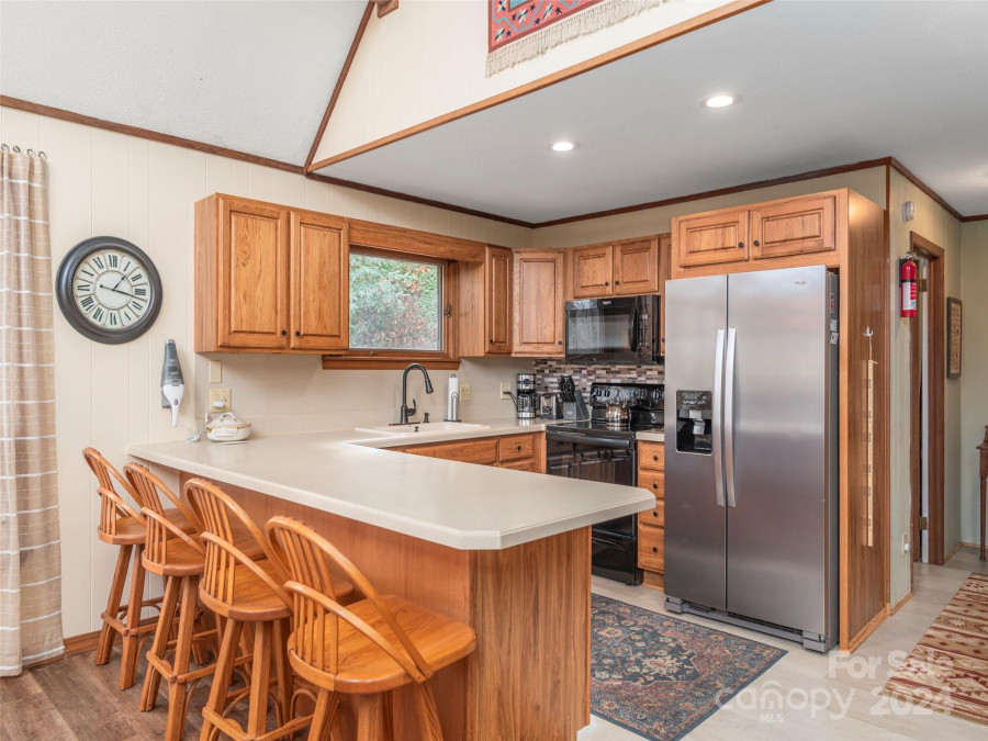 202 Cedar Dr Maggie Valley, NC 28751