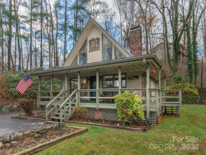 202 Cedar Dr Maggie Valley, NC 28751