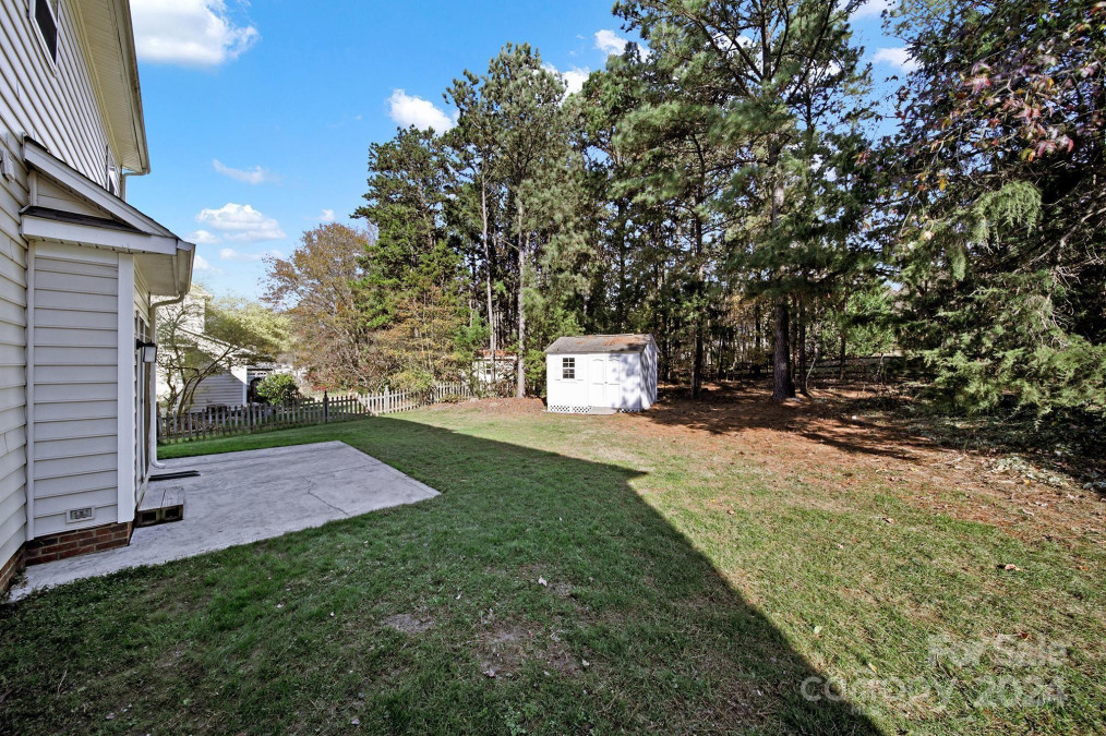 104 White Bridge Ln Fort Mill, SC 29715