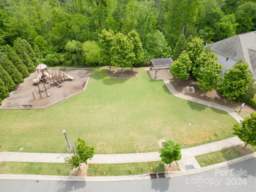 10914 River Oaks Dr Concord, NC 28027