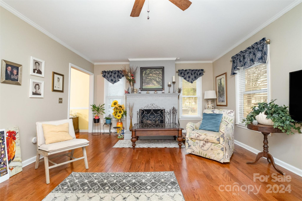 622 Summersby St Chester, SC 29706