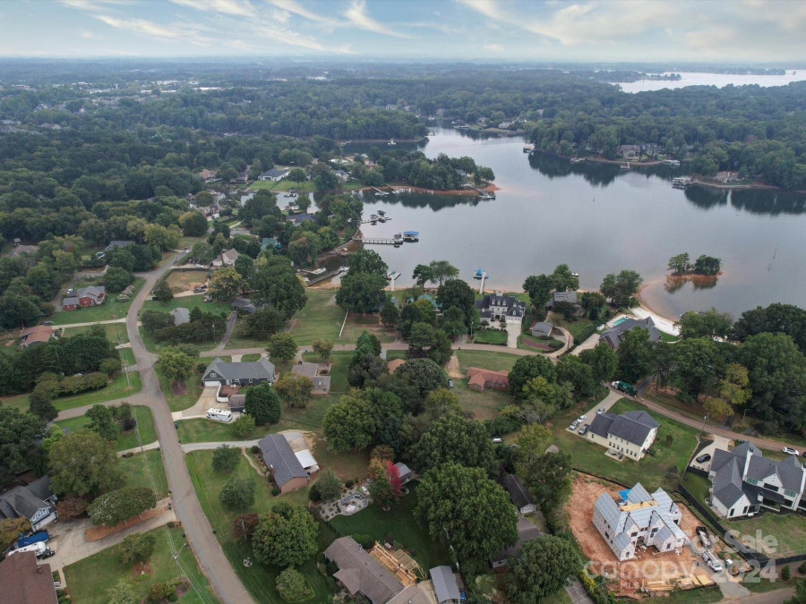 20126 Rainbow Cir Cornelius, NC 28031