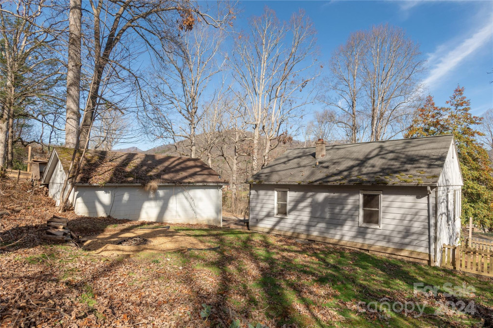 107 Fork Rd Black Mountain, NC 28711