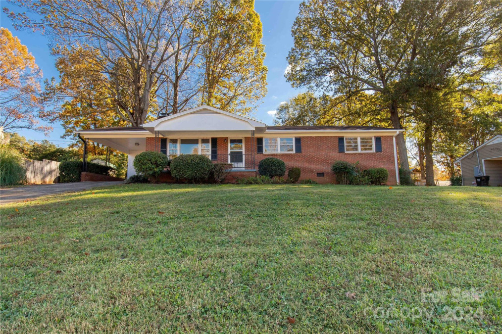 4236 Dawnwood Dr Gastonia, NC 28056