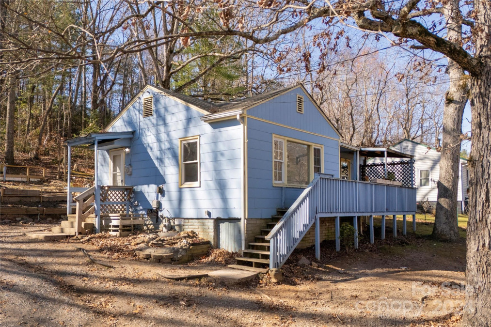 109 Fork Rd Black Mountain, NC 28711