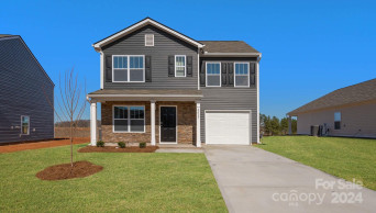 35 Lauren Ln Hendersonville, NC 28792