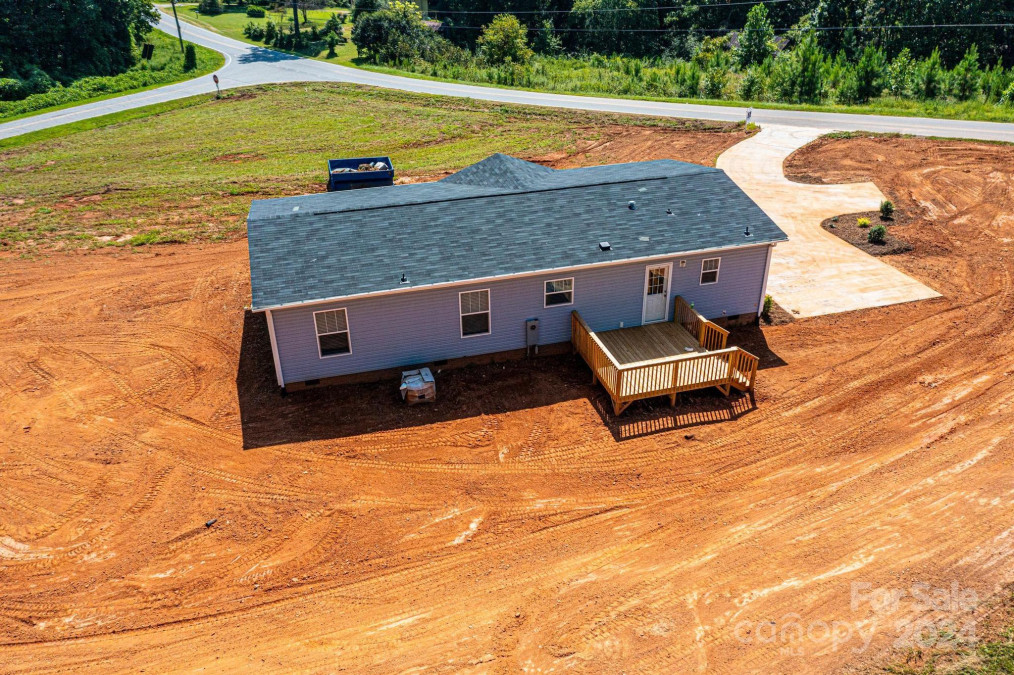 6377 Rhoney Rd Connelly Springs, NC 28612