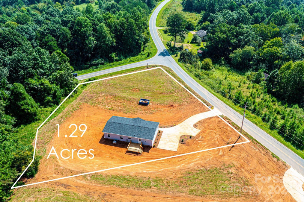 6377 Rhoney Rd Connelly Springs, NC 28612