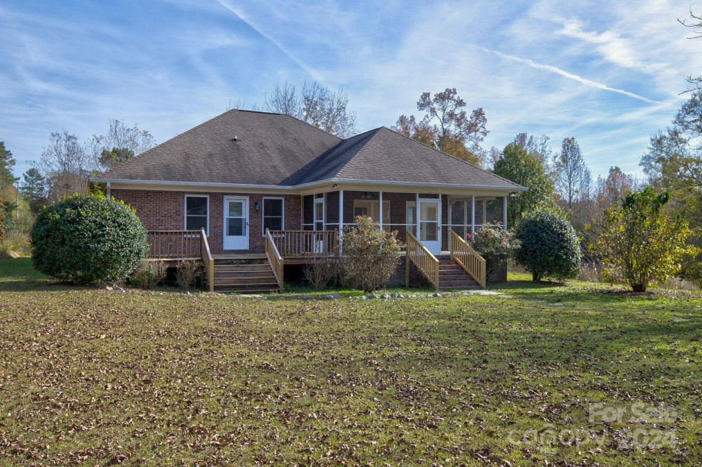 123 Jl Love Rd Jefferson, SC 29718