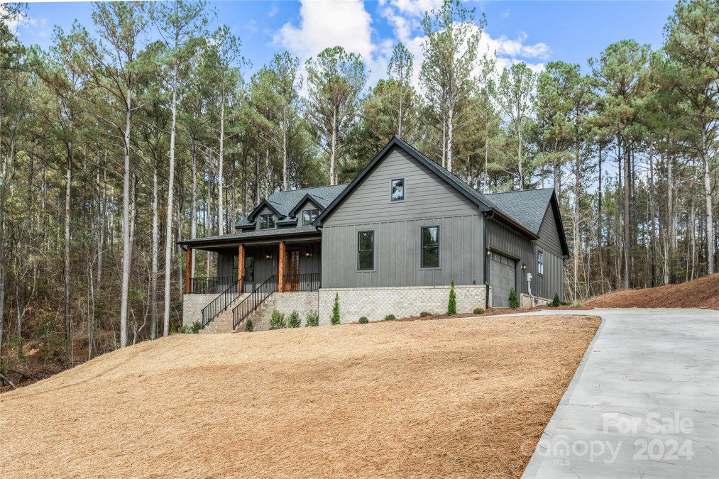 141 Greens Rd Granite Falls, NC 28630