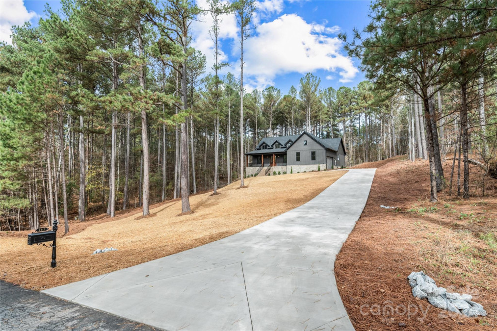 141 Greens Rd Granite Falls, NC 28630