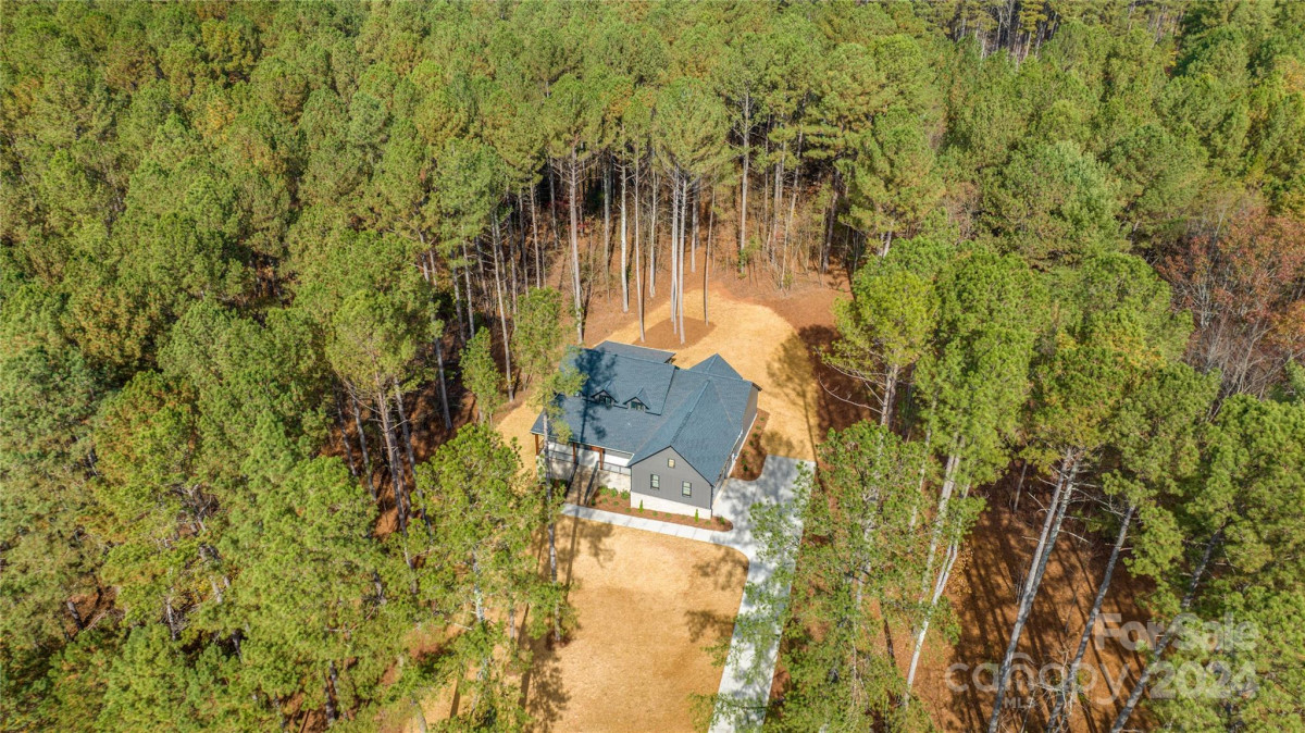 141 Greens Rd Granite Falls, NC 28630