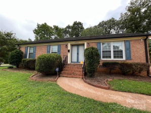 4932 Delivau Dr Charlotte, NC 28215