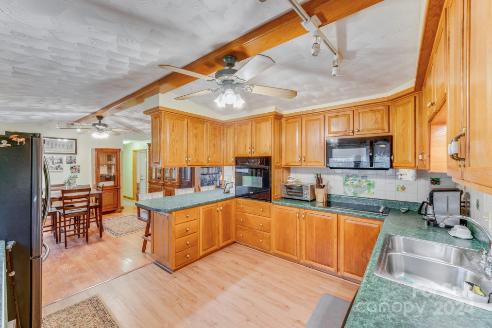 465 Lakedale Dr Clover, SC 29710