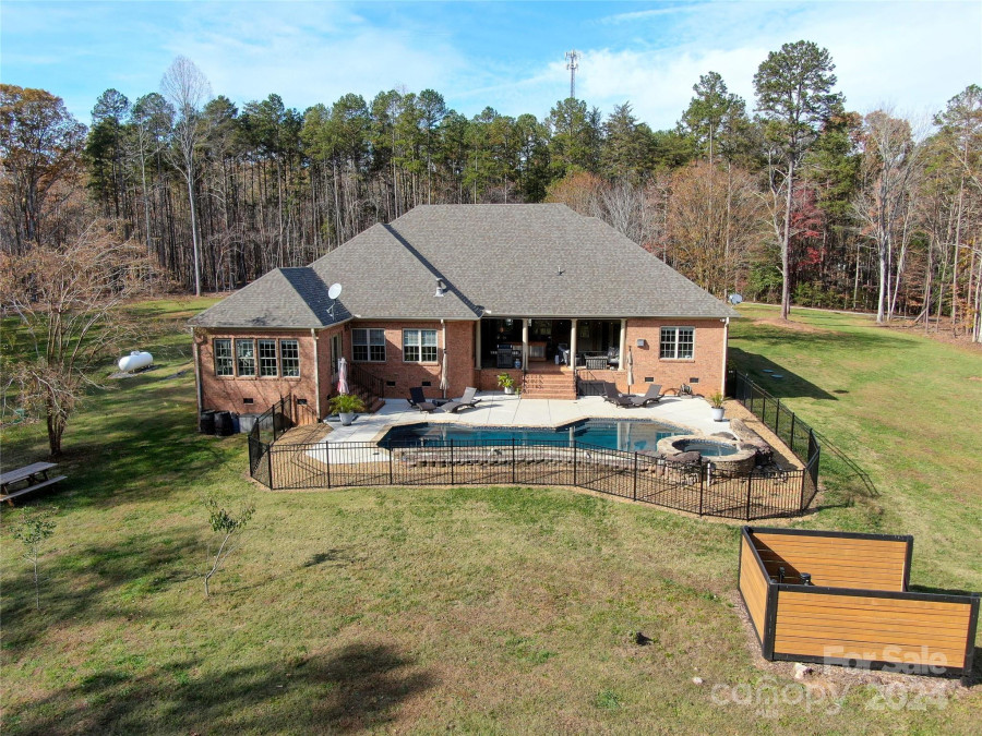 3421 Farm View Ln Iron Station, NC 28080