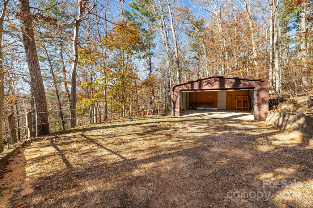 20 Hall Dr Weaverville, NC 28787