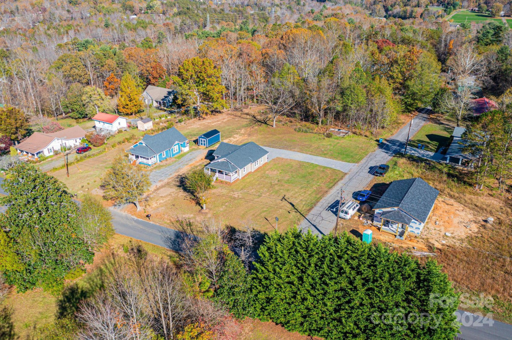 301 Hauss Ridge Rd Valdese, NC 28690