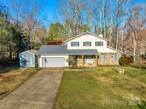 66 Beechwood Dr Horse Shoe, NC 28742