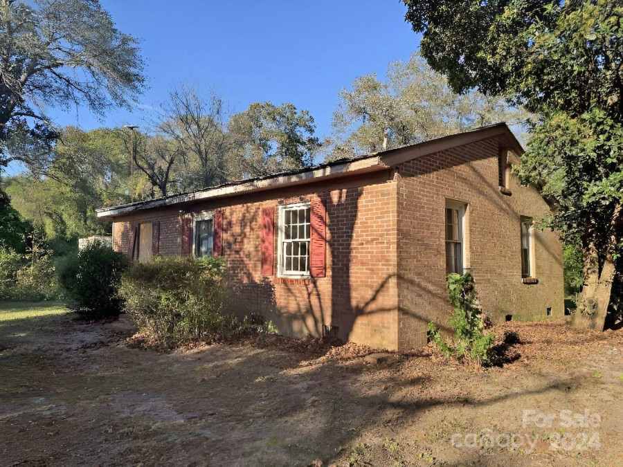 2380 Market Street Extension Cheraw, SC 29520