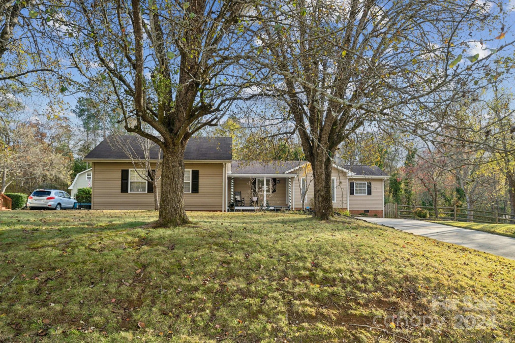 400 Neighbors Dr Midland, NC 28107