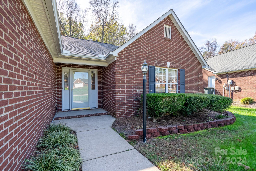 103 Prestwick Ct Salisbury, NC 28146