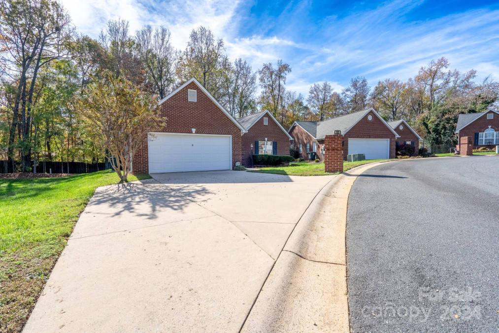 103 Prestwick Ct Salisbury, NC 28146