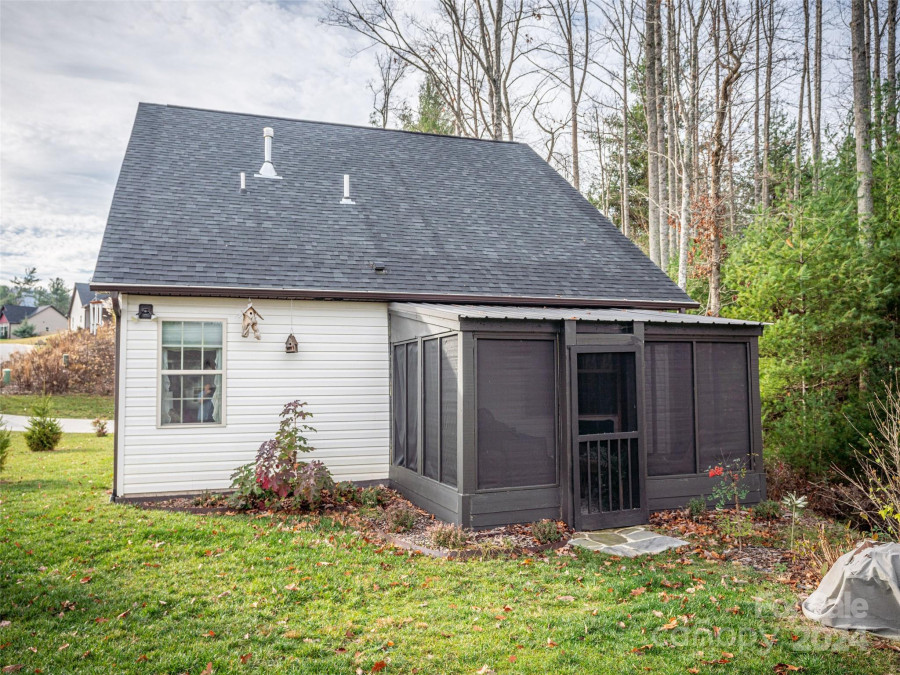 503 Rosebud Orchid Way Weaverville, NC 28787