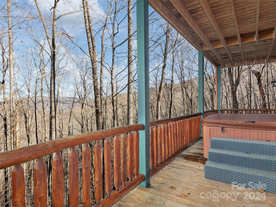 396 Sharons Bluff Franklin, NC 28734