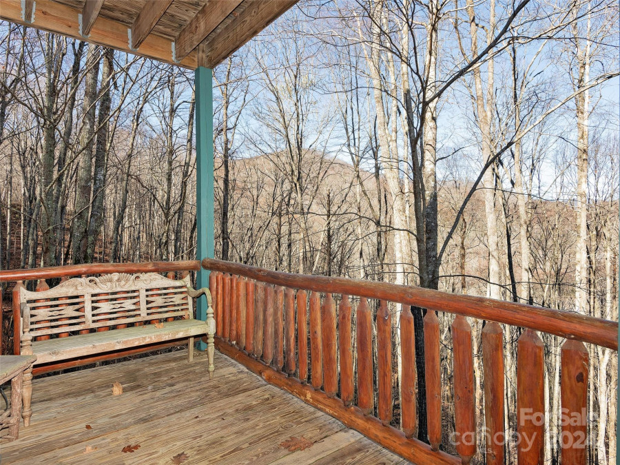 396 Sharons Bluff Franklin, NC 28734