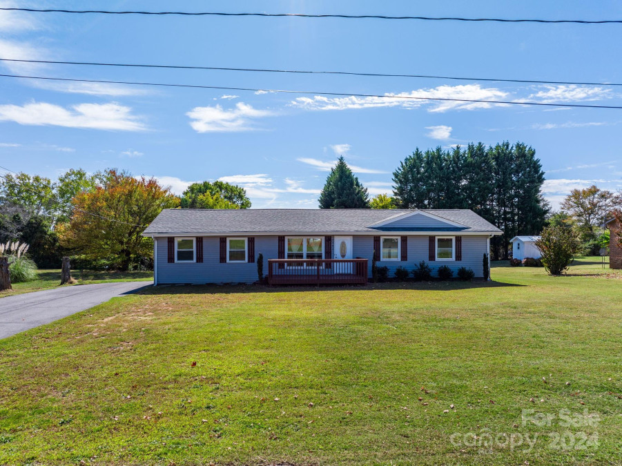 5489 Bryan Ln Hickory, NC 28602