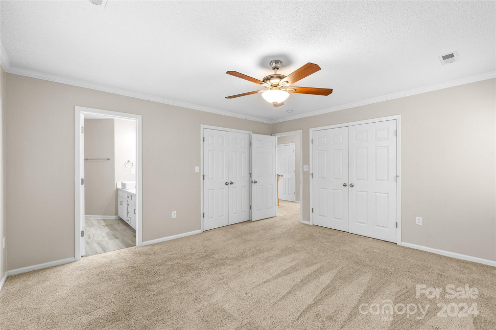 9905 Mountain Laurel Ln Charlotte, NC 28269