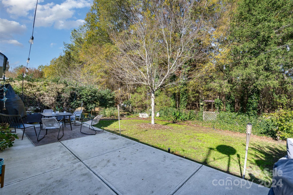 11638 Village Pond Dr Charlotte, NC 28278