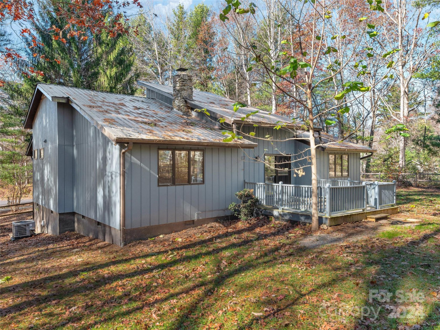 14 Walsh Trace Dr Asheville, NC 28803